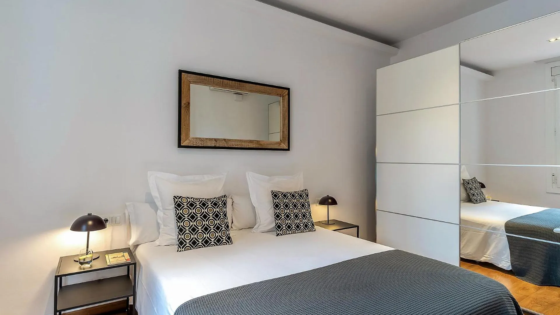 Ab Eixample Calabria Apartment Barcelona Spain