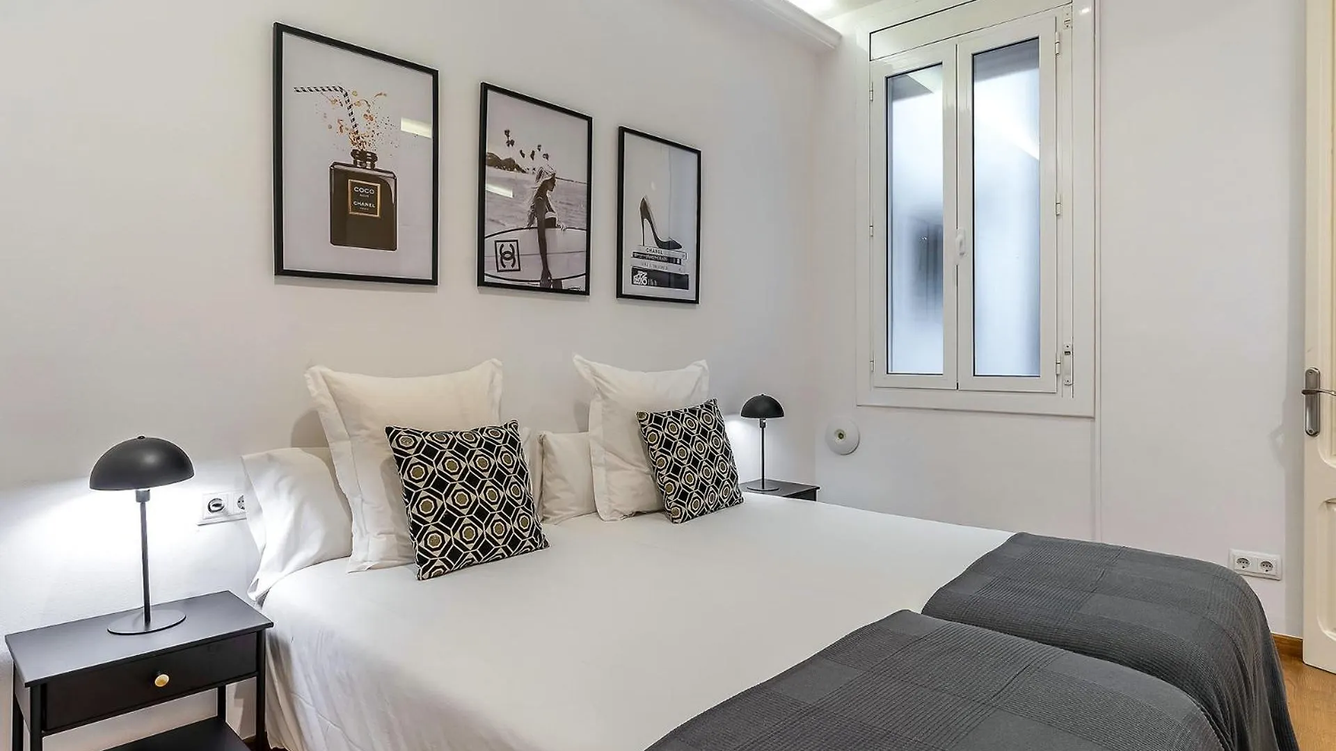 Ab Eixample Calabria Apartment Barcelona 0*,