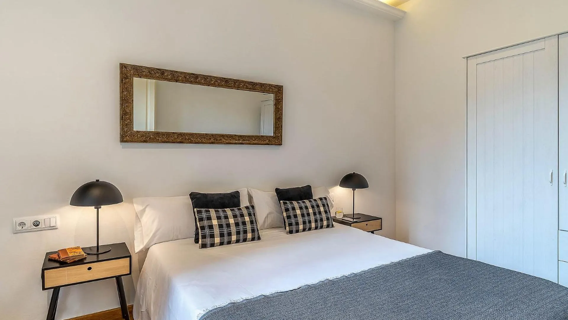 Ab Eixample Calabria Apartment Barcelona