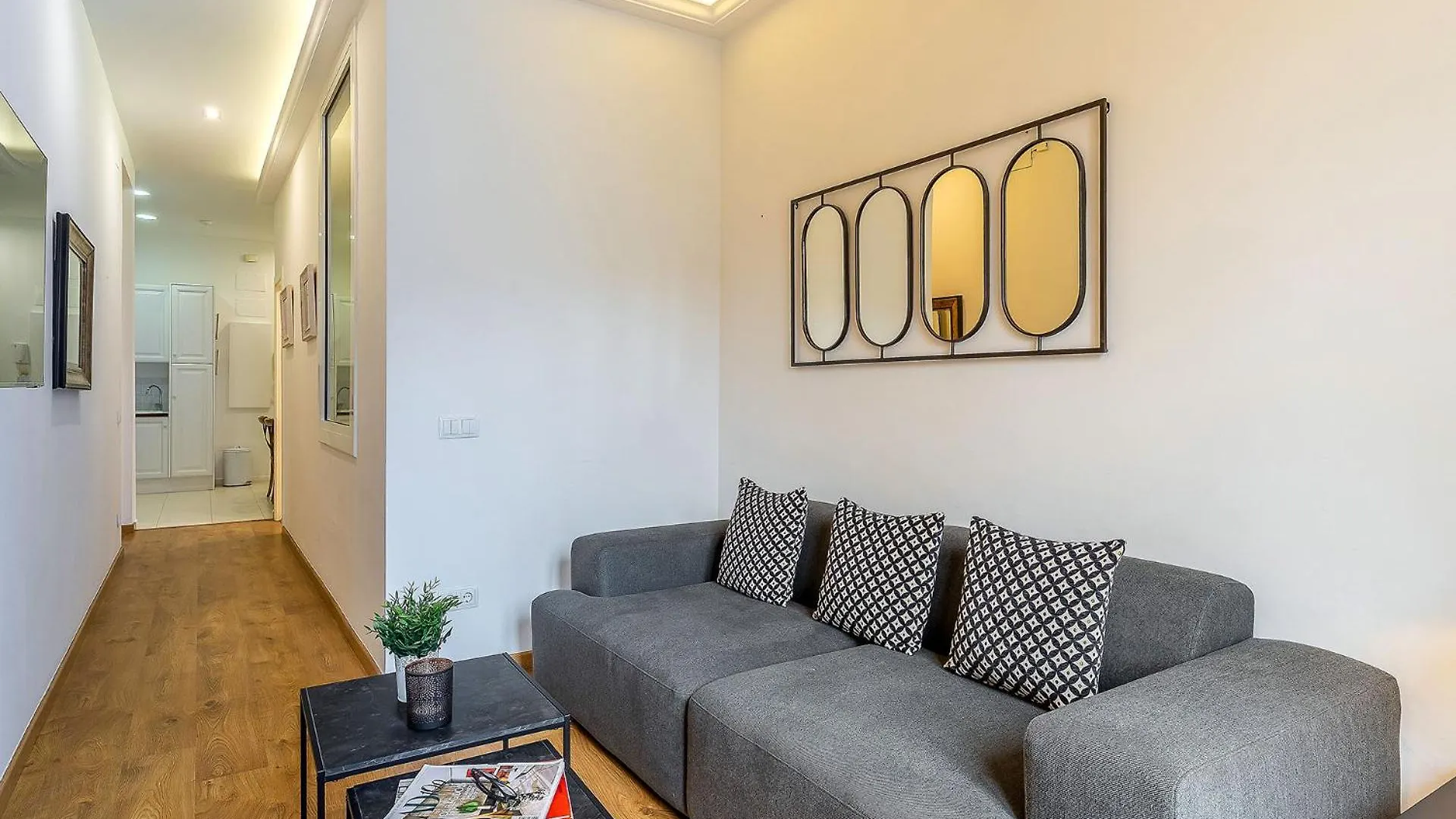 Ab Eixample Calabria Apartment Barcelona 0*,